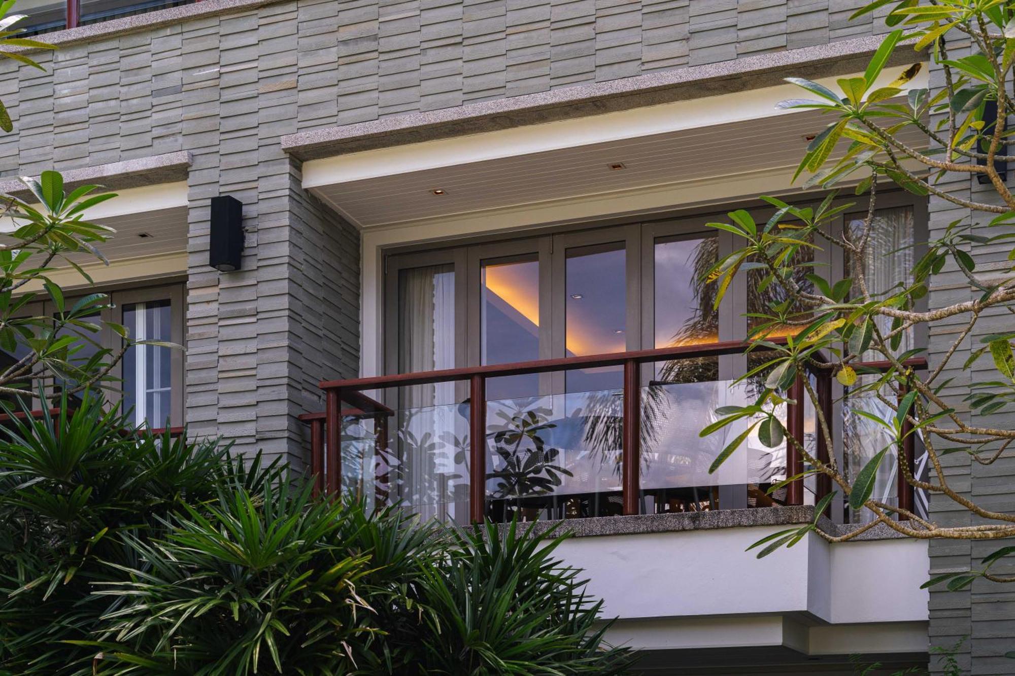 Beachfront Luxury 2 Bdr Apartment By Indreams, Naithon Beach Exterior photo