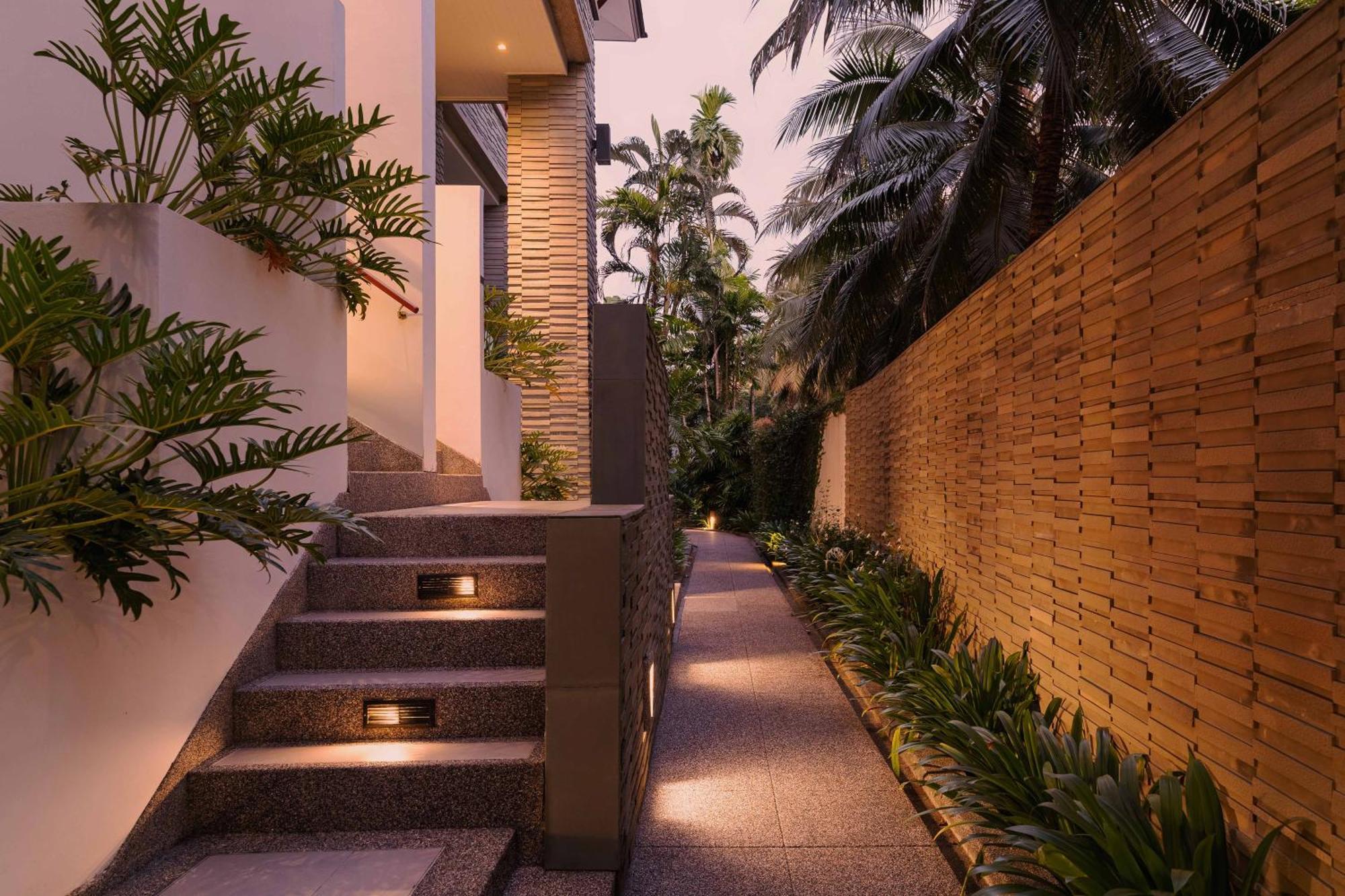 Beachfront Luxury 2 Bdr Apartment By Indreams, Naithon Beach Exterior photo